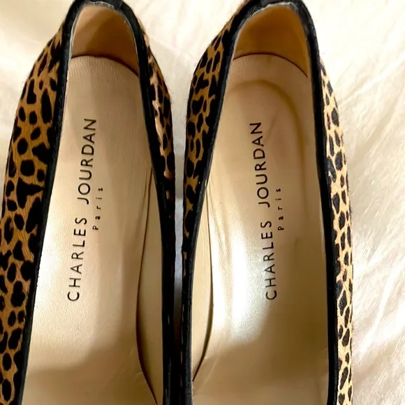 Charles Jourdan Pumps - Picture 3 of 4